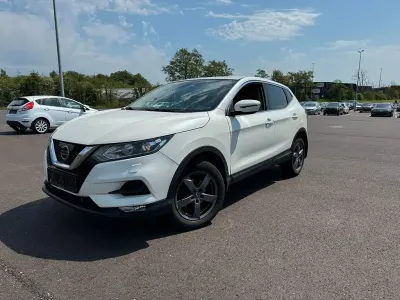 Gebraucht Nissan Qashqai Acenta 116 PS (85 kW) 2018 Weiß SUV