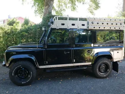 Gebraucht Land Rover Defender SE 123 PS (90 kW) 2008 Schwarz Kombi