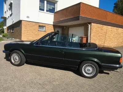 Gebraucht BMW 325 171 PS (125 kW) 1988 Grün Cabrio