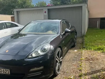 Gebraucht Porsche Panamera 4S 400 PS (294 kW) 2011 Schwarz Limousine