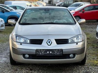 Beige Gebraucht 2006 Renault Mégane Cabriolet Privilege Cabrio | 3.299 € (Teuer)