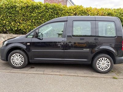 Begagnad VW Caddy Startline 86 HK (63 kW) 2014 Svart Minibuss