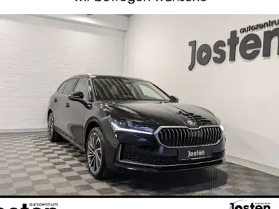 Usata Skoda Superb LAURIN & KLEMENT 150 CV (110 kW) 2025 Nero Station wagon