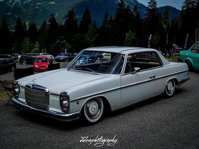 Weiß Gebraucht 2025 Mercedes 250 Coupé | 11.900 €