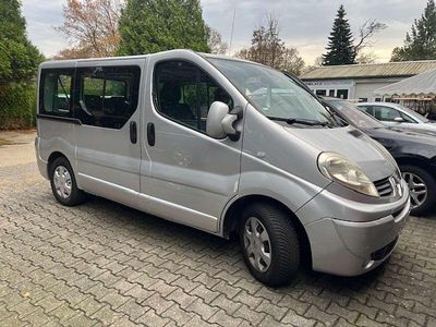 Gebraucht Renault Trafic 145 PS (106 kW) 2009 Grau Van / Kleinbus