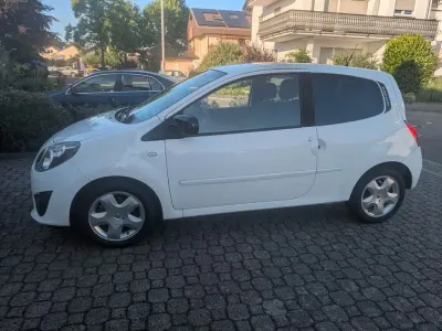 Gebraucht Renault Twingo Rip Curl 75 PS (55 kW) 2011 Weiß Kleinwagen
