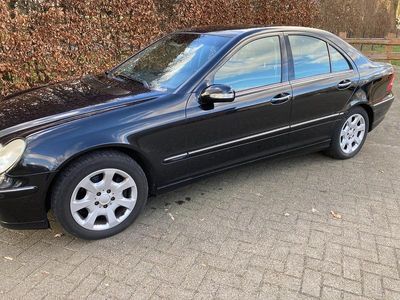 Mercedes C230