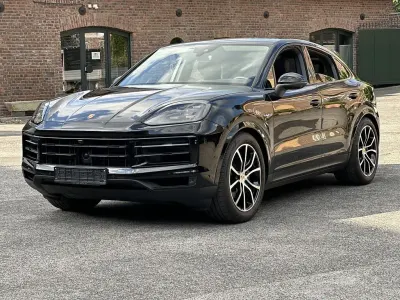 Usata Porsche Cayenne E-Hybrid Coupe Sport 470 CV (345 kW) 2023 Nero Coupé