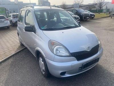 Usata Toyota Yaris Verso Sol 86 CV (63 kW) 2000 Argento Monovolume