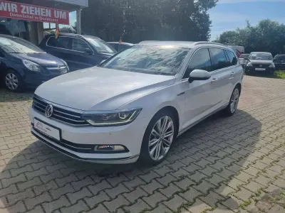 Gebraucht VW Passat Highline 239 PS (175 kW) 2018 Oryxweiß perlmutteffekt Kombi