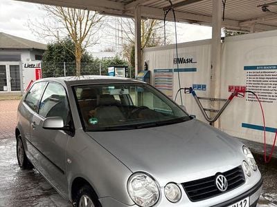 Gebraucht VW Polo Basis 75 PS (55 kW) 2002 Grau Limousine