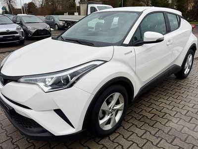 Second-hand Toyota C-HR 98 CP (72 kW) 2019 Alb SUV