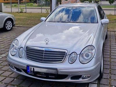 Mercedes E200