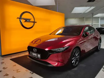 Używany Mazda 3 122 KM (89 kW) 2022 Czerwony Hatchback