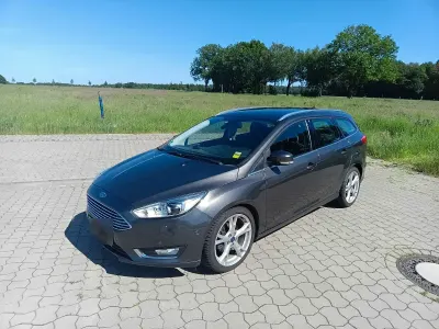 Gebraucht Ford Focus Titanium 120 PS (88 kW) 2015 Grau Kombi