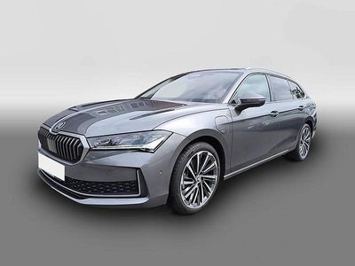 Usata Skoda Superb LAURIN & KLEMENT 204 CV (150 kW) 2025 Grigio Station wagon