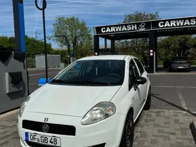 Gebraucht Fiat Grande Punto Active 65 PS (47 kW) 2009 Weiß Kleinwagen