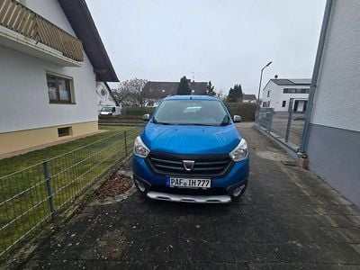 Gebraucht Dacia Lodgy 116 PS (85 kW) 2016 Blau Van / Kleinbus