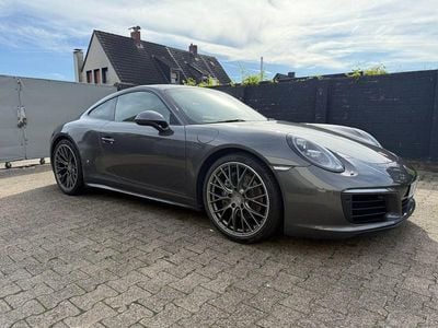Porsche 911 Carrera 4