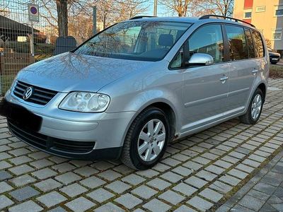 Silber Gebraucht 2006 VW Touran Van / Kleinbus | 2.750 € (Fairer Preis)