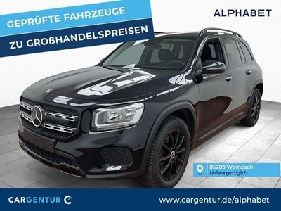 Mercedes GLB220
