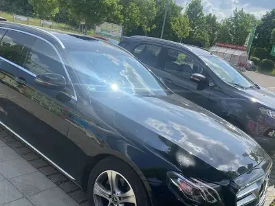 Gebraucht Mercedes E200 184 PS (135 kW) 2019 Schwarz Kombi