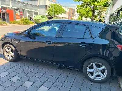 Gebraucht Mazda 3 105 PS (77 kW) 2011 Schwarz Limousine