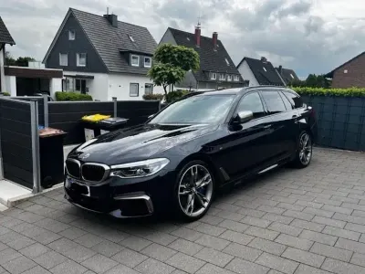 Gebraucht BMW M550 Performance 400 PS (294 kW) 2018 Schwarz Limousine