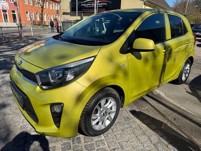 Gebraucht Kia Picanto DREAM-TEAM Edition 67 PS (49 kW) 2018 Gelb Kleinwagen