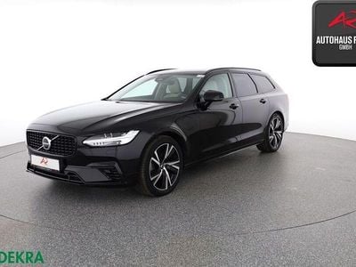 Gebraucht Volvo V90 Plus 398 PS (292 kW) 2022 Black solid "stone" / solid Kombi