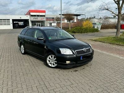 gebraucht Toyota Avensis 2.2 D-CAT -2006 TÜV 02/2026