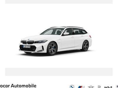 Gebraucht BMW 330e Comfort Edition 292 PS (214 kW) 2025 Weiß Kombi