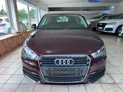 Gebraucht Audi A1 Attraction 86 PS (63 kW) 2013 Braun Kleinwagen
