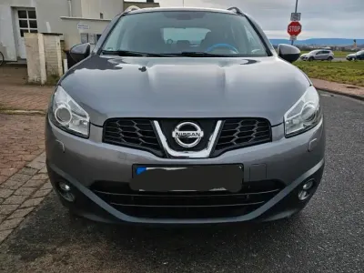 Gebraucht Nissan Qashqai Visia 117 PS (86 kW) 2013 Grau SUV