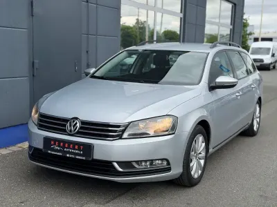 Gebraucht VW Passat Trendline 140 PS (102 kW) 2012 Silber Kombi