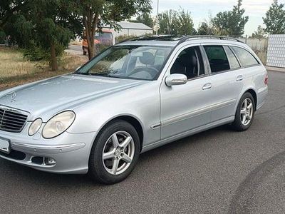 Mercedes E320