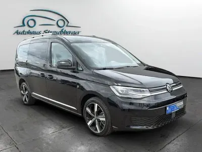Gebraucht VW Caddy Maxi Style 122 PS (89 kW) 2024 Schwarzkeine angabe Van / Kleinbus