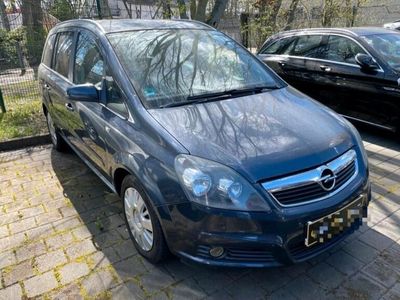 gebraucht Opel Zafira 1.9 CTDI Edition 7 SITZE NAVI PDC HU+NEU