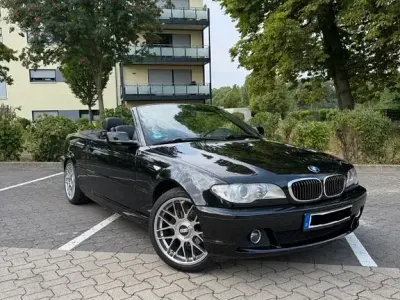 Gebraucht BMW 318 150 PS (110 kW) 2005 Schwarz Cabrio