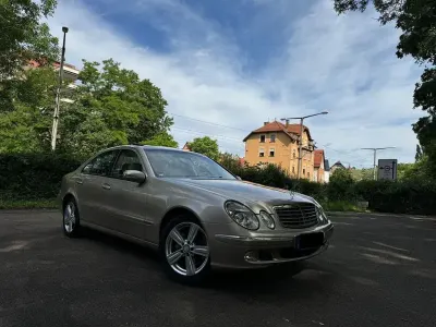 Gebraucht Mercedes E320 Elegance 224 PS (164 kW) 2002 Gold Limousine