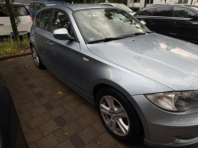 Gebraucht BMW 118 Lifestyle 143 PS (105 kW) 2010 Blau Kleinwagen