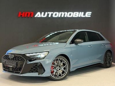 Neu Audi RS3 Sport 400 PS (294 kW) 2026 Kemoragrau Limousine