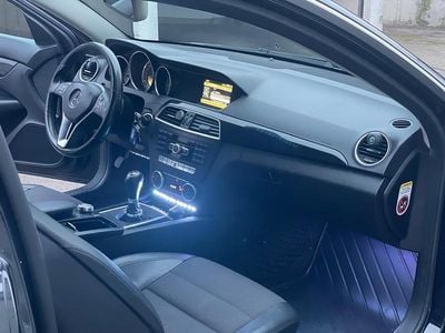 Gebraucht Mercedes 220 170 PS (125 kW) 2011 Schwarz Coupé