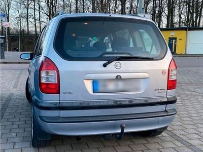 gebraucht Opel Zafira 