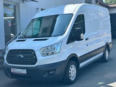 Gebraucht Ford Transit 131 PS (96 kW) 2018 Weiß Van / Kleinbus