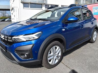 Gebraucht Dacia Sandero Expression 91 PS (66 kW) 2024 Blau Kleinwagen