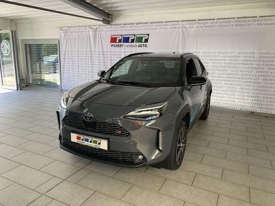 Gebraucht Toyota Yaris Hybrid Premium 130 PS (95 kW) 2025 Storm grey metallic / schwarz