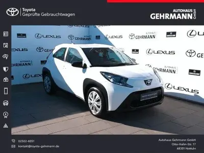 Usata Toyota Aygo X X-play 72 CV (52 kW) 2024 Bianco SUV