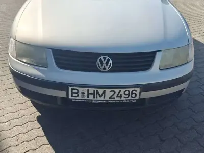 Gebraucht VW Passat 125 PS (91 kW) 1997 Silber Limousine