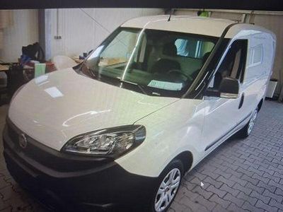 Weiss Gebraucht 2021 Fiat Doblò Van / Kleinbus | 6.995 €